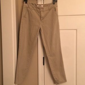 BeeBop Size 11 Juniors Khakis